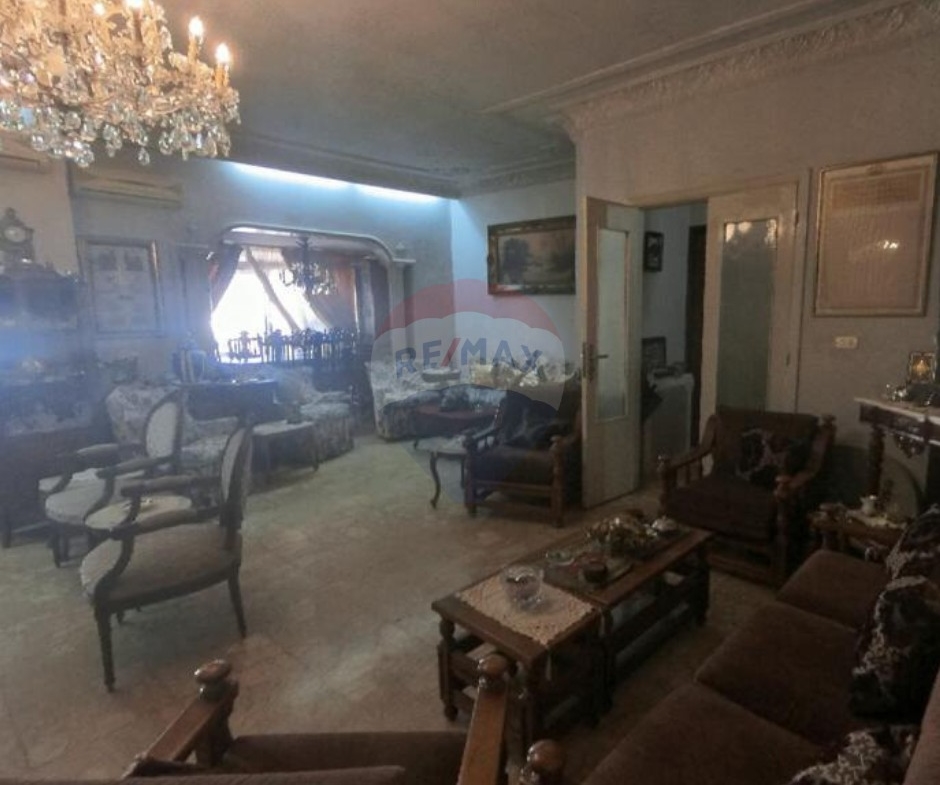 R9-978  Apartment for Sale in Maarad Tripoli – 225 m² شقة للبيع في المعرض طرابلس – 225 متر مربع — Photo 6 of 7