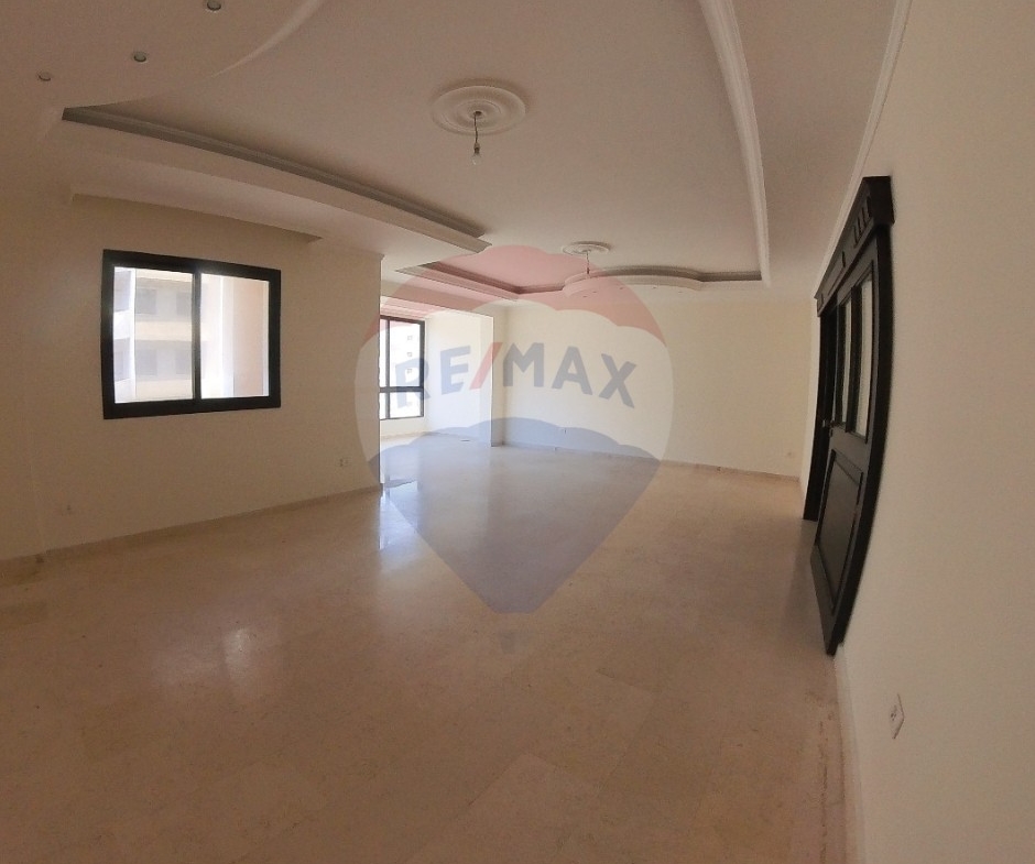 R9-1037 Apartment 225m for Sale in Dam wel Farez – Tripoli — الصورة 7 من 9