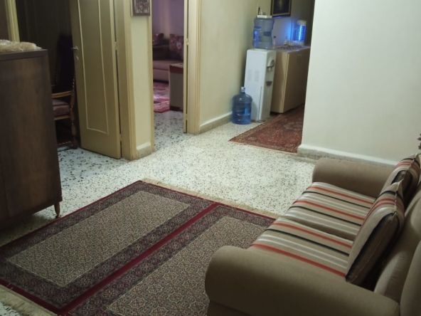R9-228 Spacious Prime Location Apartment For Sale In Tripoli — الصورة 3 من 8