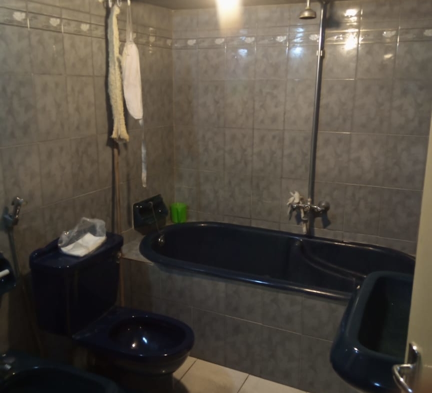 R9-228 Spacious Prime Location Apartment For Sale In Tripoli — الصورة 8 من 8