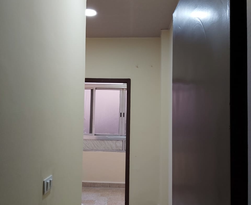 R9-256 Prime location apartment for sale in Haret Hreik, Beirut — الصورة 2 من 7