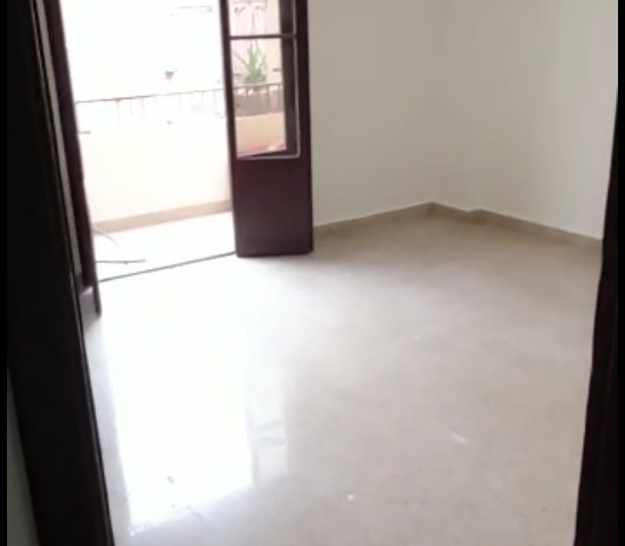 R9-256 Prime location apartment for sale in Haret Hreik, Beirut — الصورة 4 من 7