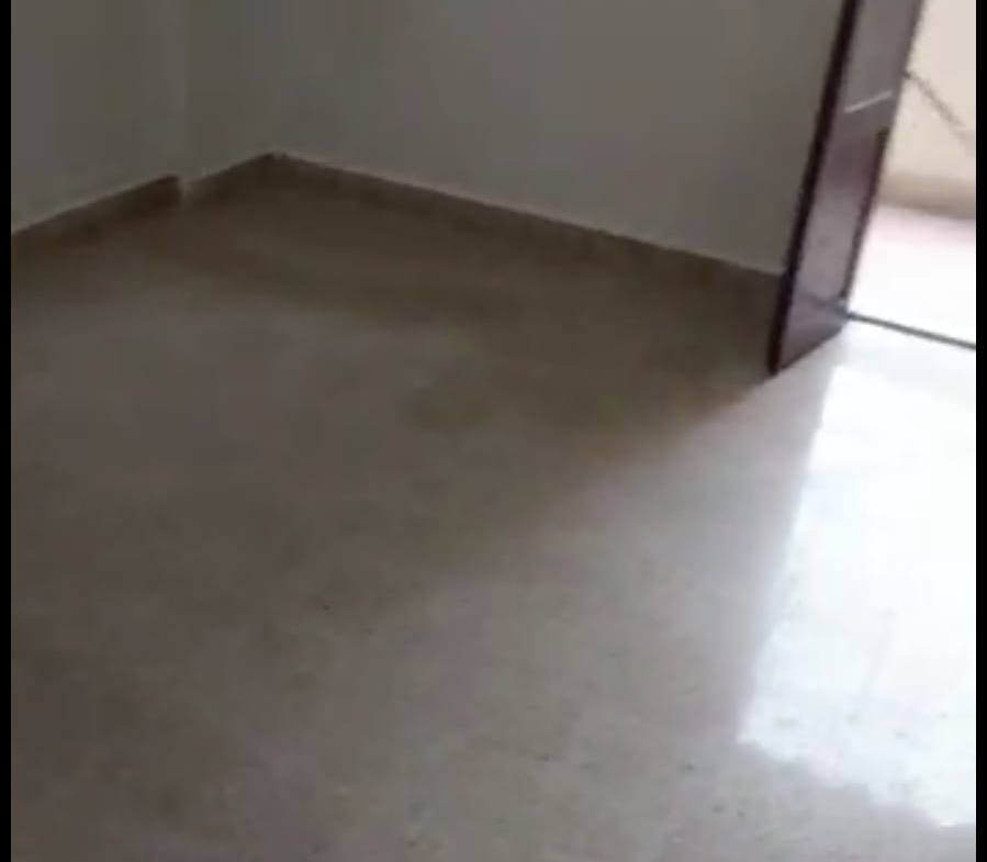 R9-256 Prime location apartment for sale in Haret Hreik, Beirut — الصورة 5 من 7