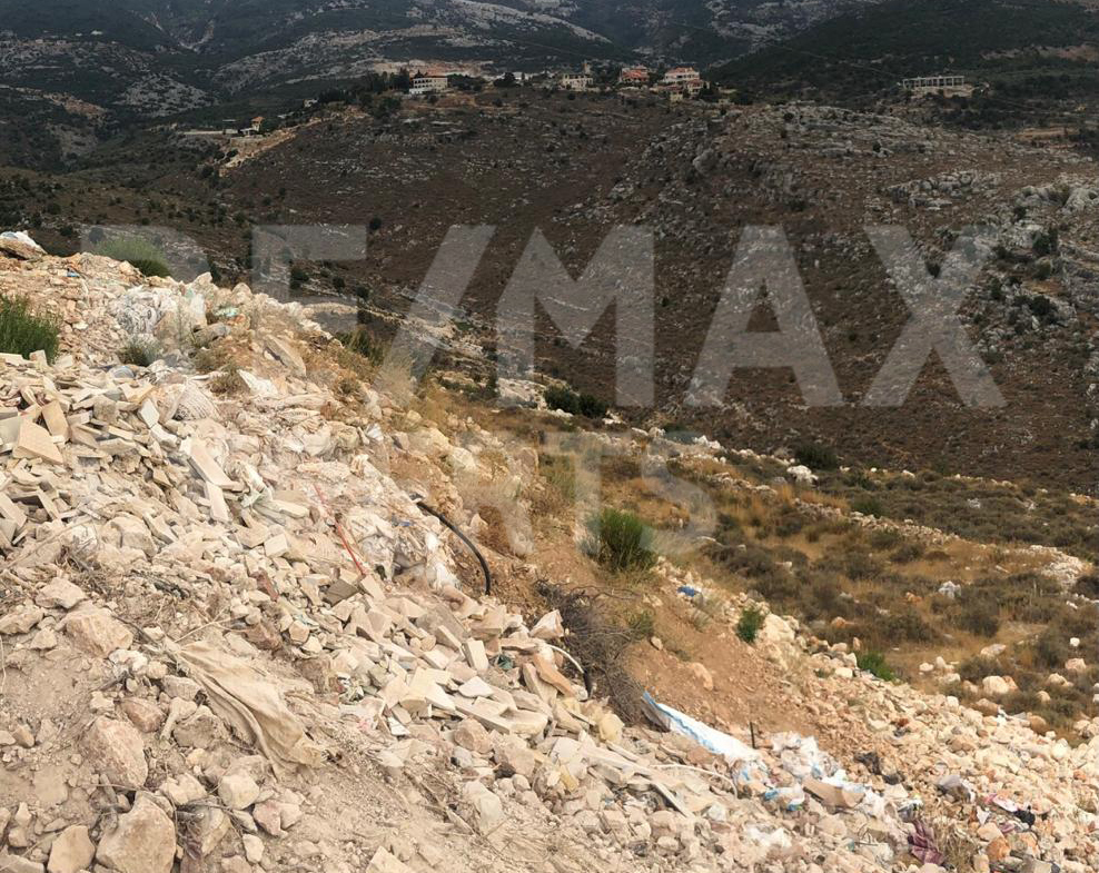 R9-251 Land for sale in Al Koura, North Lebanon. — الصورة 4 من 5