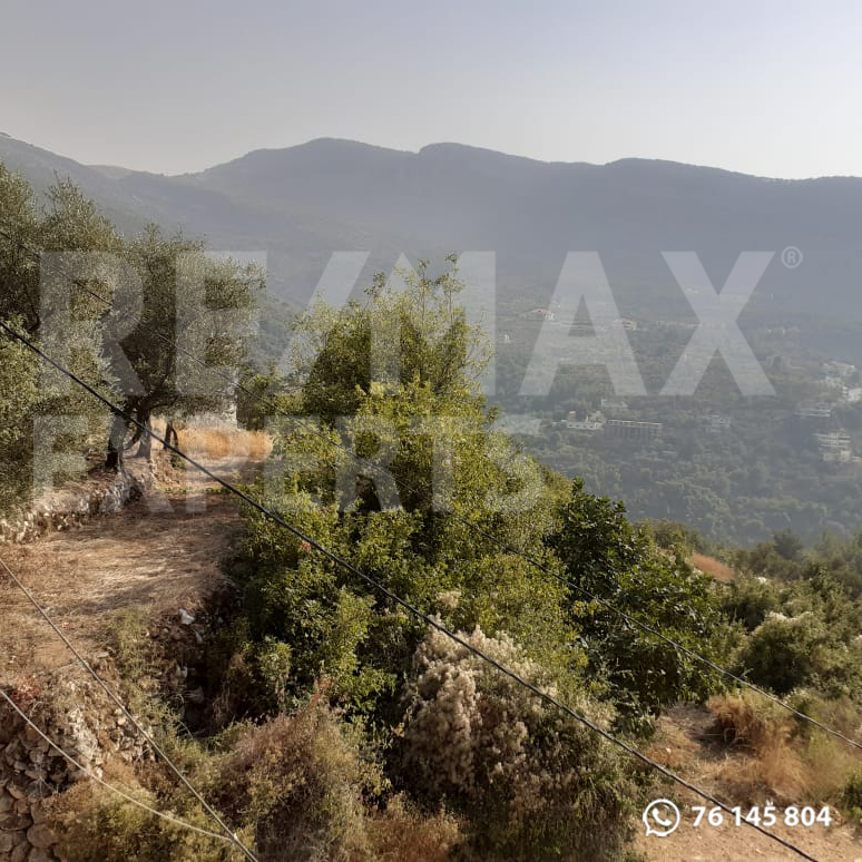 R9-185 New uncompleted house for sale in Zgharta — الصورة 3 من 10