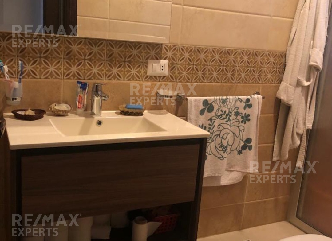 R9-138 Classic Lebanese house for sale in Dinniyeh — Photo 10 of 15
