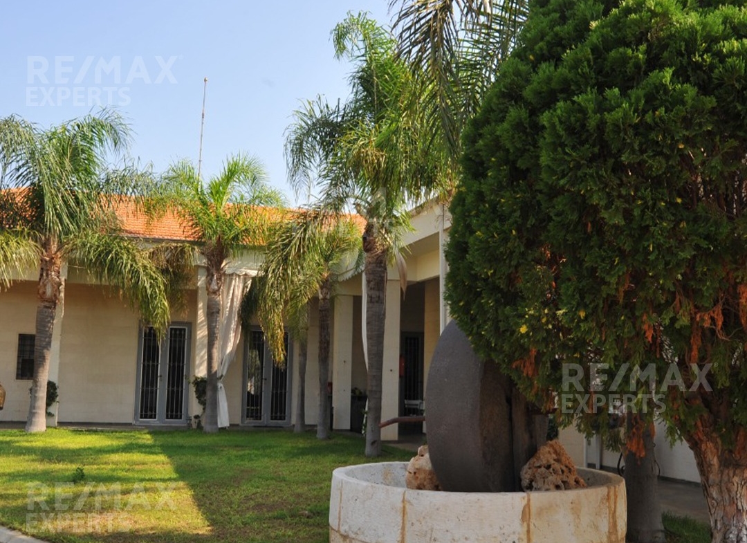 R9-372 Villa for sale in Al batroun ! — Photo 9 of 10