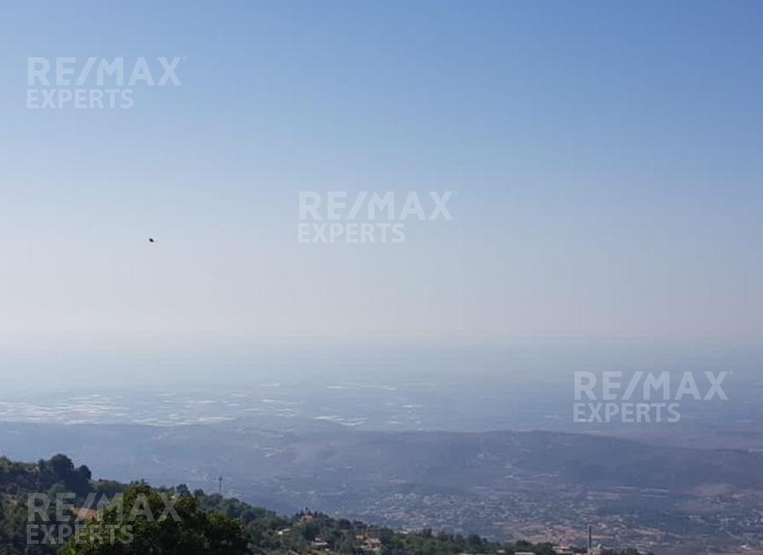 R9-425 Land for sale in Akkar ! — Photo 2 of 7