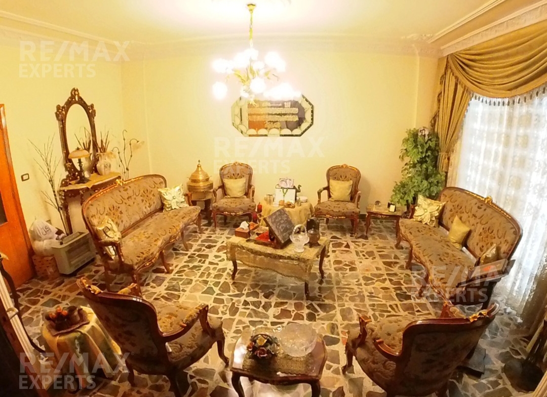 R9-464 APARTMENT FOR SALE TRIPOLI - ABOU SAMRA — الصورة 2 من 4