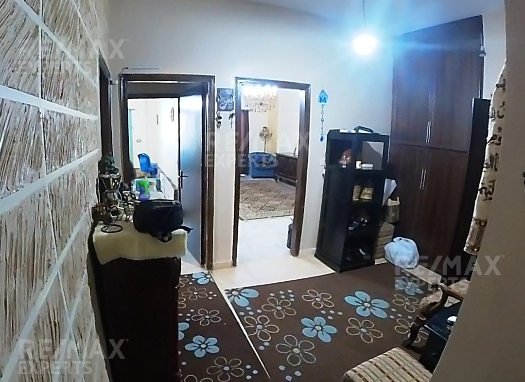 R9-519 Apartment For sale Tripoli - Mharam — الصورة 2 من 6