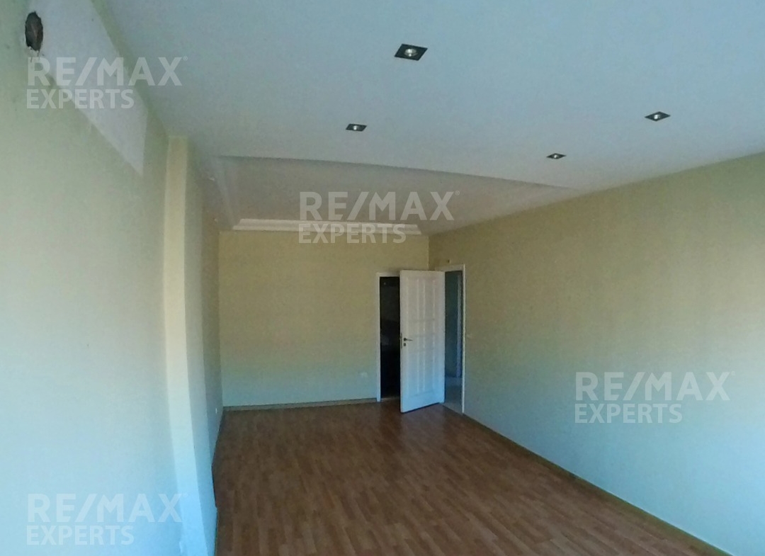 R9-520 Apartment for sale in Tripoli - Boulevard — Photo 2 of 11