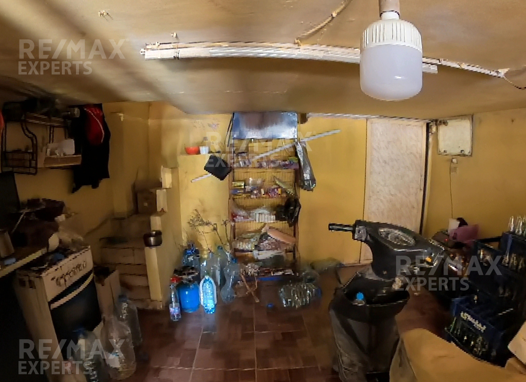 R9-585 Shop For Sale in Tripoli - Abou Samra — Photo 2 of 3