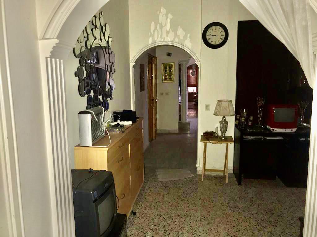 R9-254 Tourist Building for Sale in Sir, Danniyeh – Rare Investment Opportunity — الصورة 3 من 10