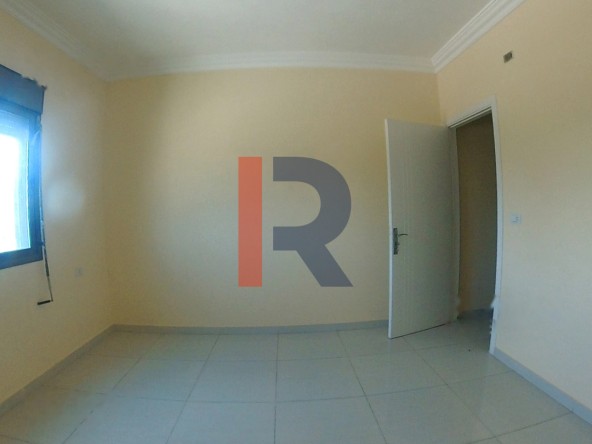 R9-667 Apartment For Sale in Mina - Tripoli — الصورة 2 من 14
