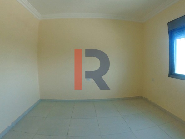 R9-667 Apartment For Sale in Mina - Tripoli — الصورة 3 من 14