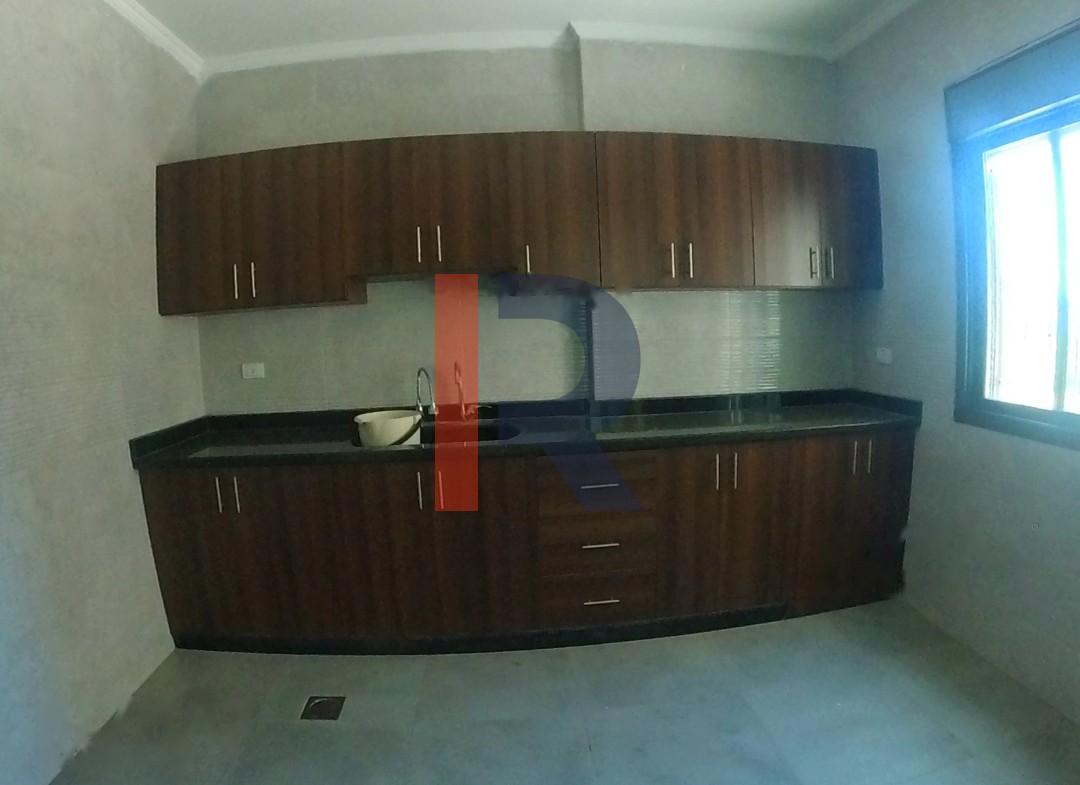 R9-667 Apartment For Sale in Mina - Tripoli — الصورة 10 من 14