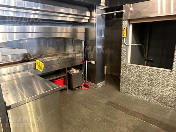 R9-707 Restaurant For Rent In Boulevard - Tripoli — الصورة 4 من 15