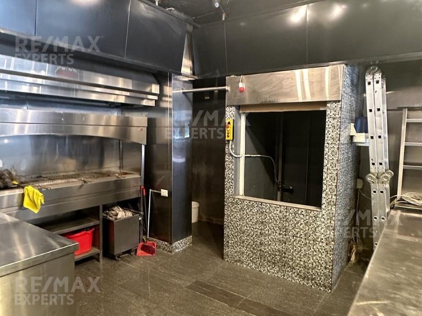 R9-707 Restaurant For Rent In Boulevard - Tripoli — الصورة 5 من 15