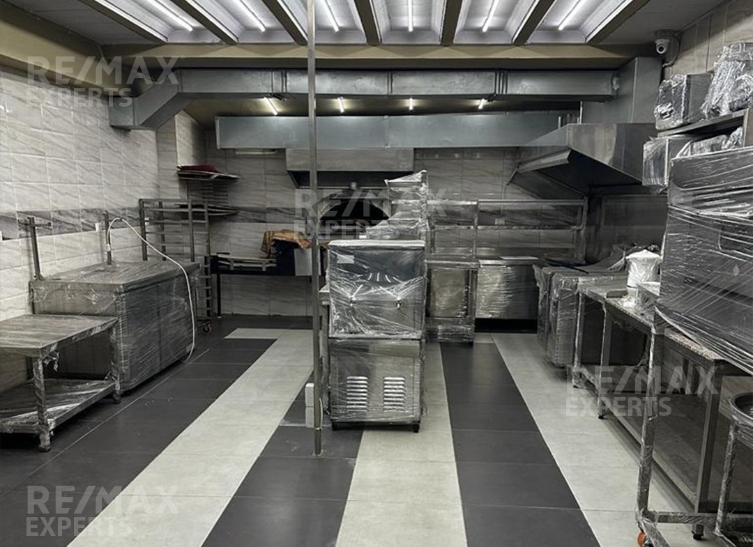 R9-707 Restaurant For Rent In Boulevard - Tripoli — الصورة 10 من 15