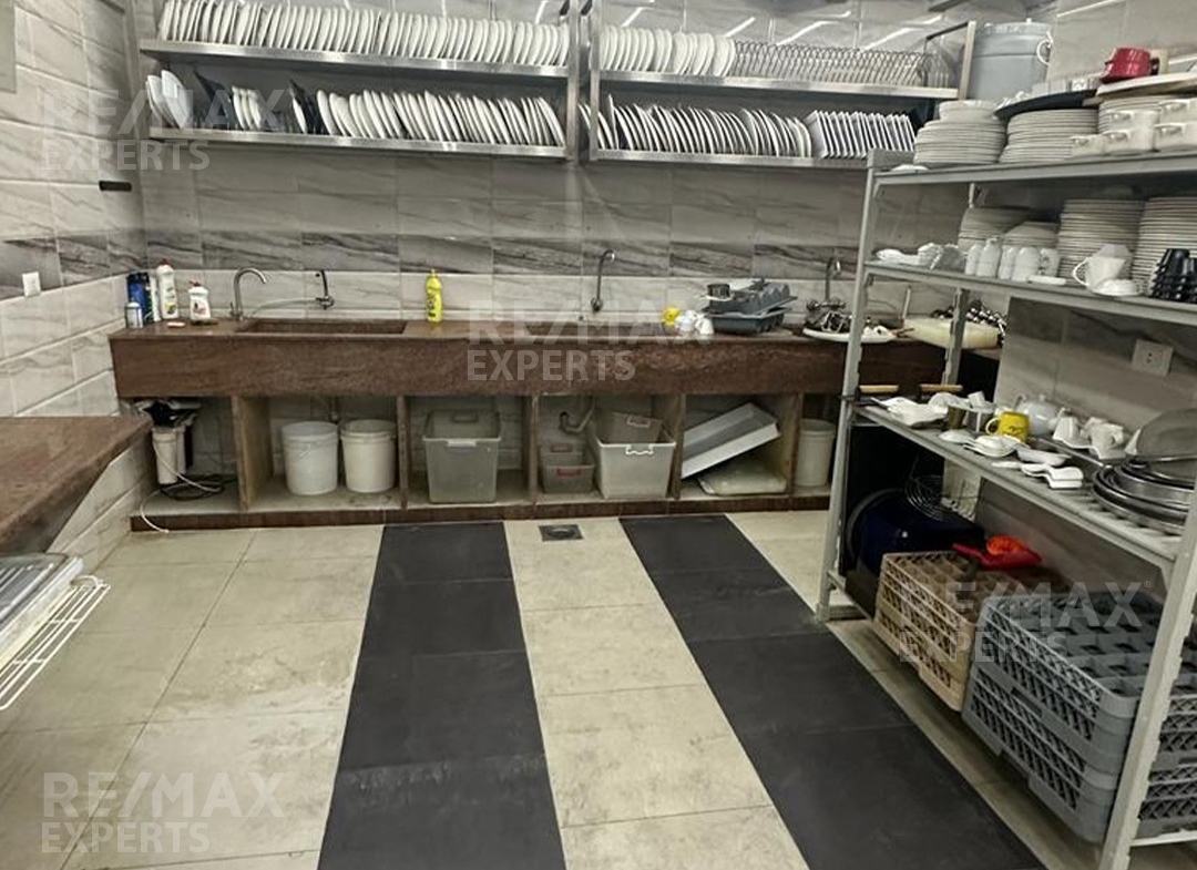 R9-707 Restaurant For Rent In Boulevard - Tripoli — الصورة 11 من 15