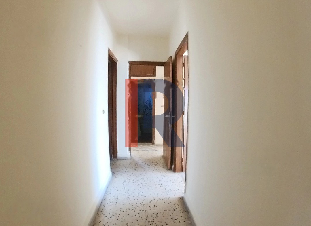 R9-720 Apartment For Sale In Maarad - Tripoli — الصورة 4 من 8