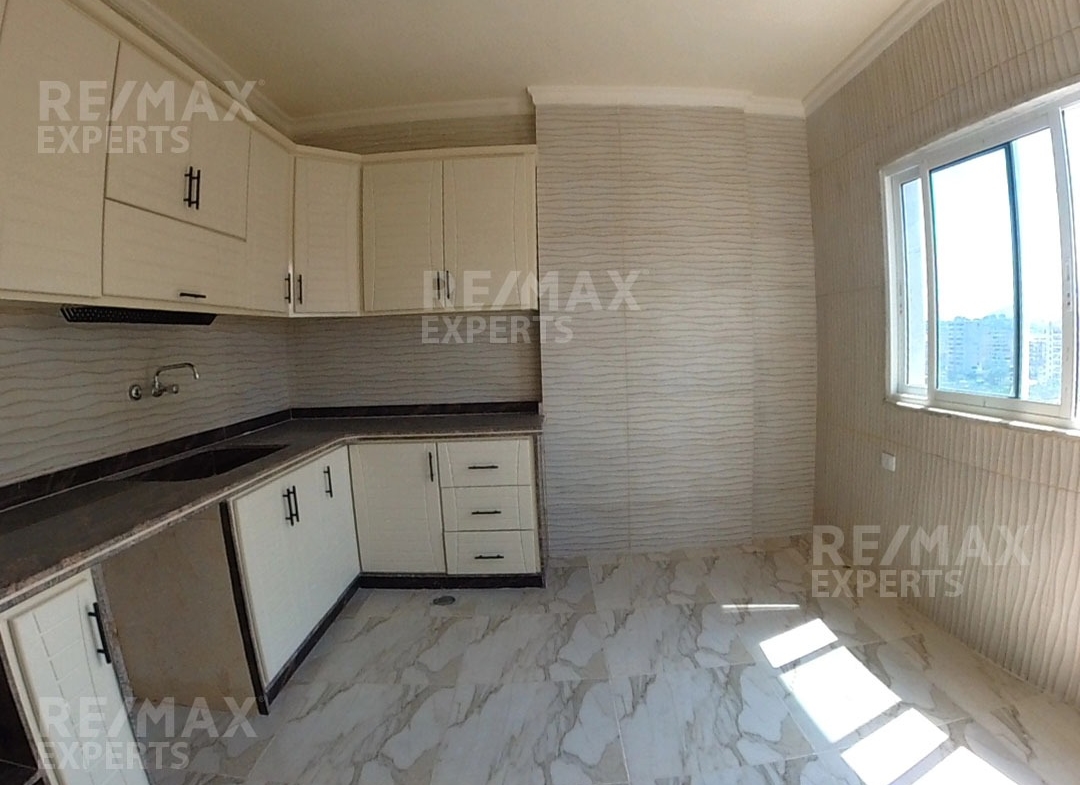 R9-737 Apartment For Sale In Miten - Tripoli — الصورة 3 من 8