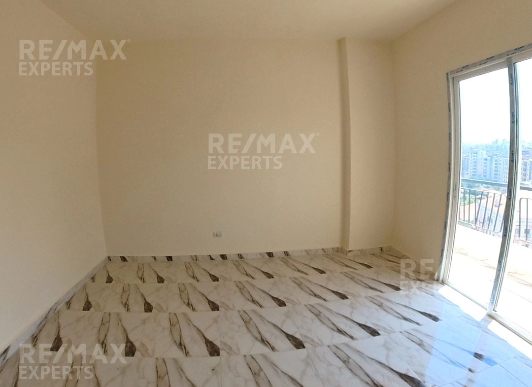 R9-737 Apartment For Sale In Miten - Tripoli — الصورة 6 من 8