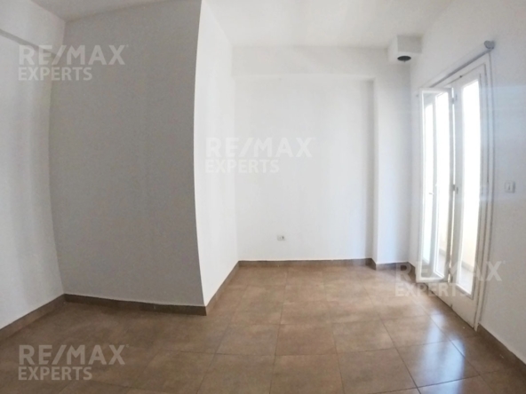 R9-755 Office For Rent In Mina Road - Tripoli — Photo 2 of 10
