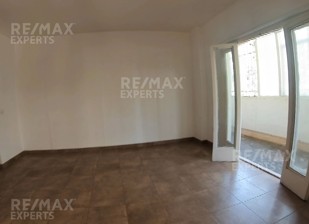 R9-755 Office For Rent In Mina Road - Tripoli — Photo 5 of 10