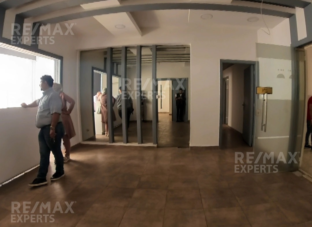 R9-755 Office For Rent In Mina Road - Tripoli — Photo 9 of 10