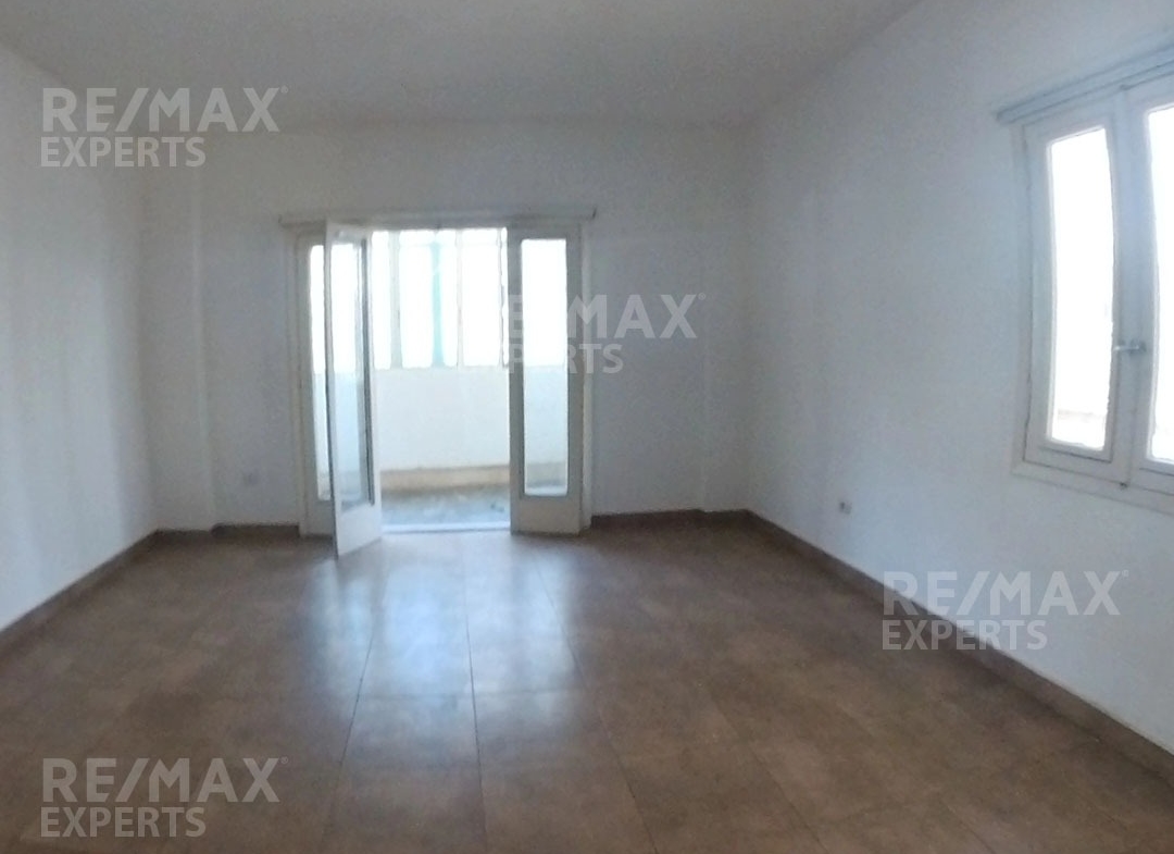 R9-754 Office For Rent In Mina Road - Tripoli — Photo 2 of 9