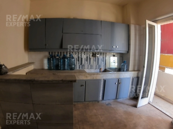 R9-754 Office For Rent In Mina Road - Tripoli — Photo 3 of 9