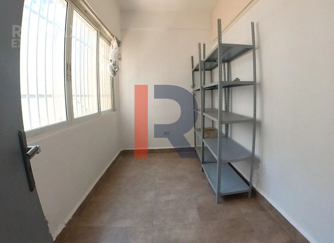 R9-754 Office For Rent In Mina Road - Tripoli — Photo 6 of 9