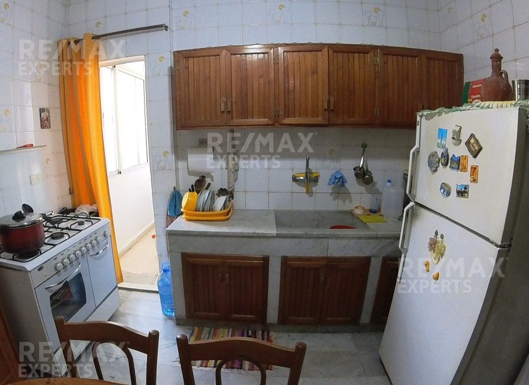 R9-763 Apartment For Sale In Mina - Tripoli — الصورة 7 من 10