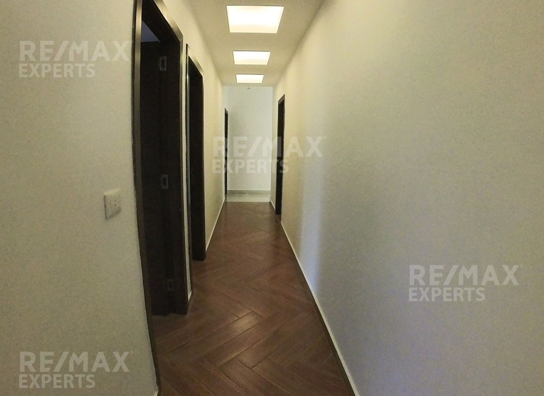 R9-853 Apartment For Sale In Boulevard - Tripoli — الصورة 9 من 12