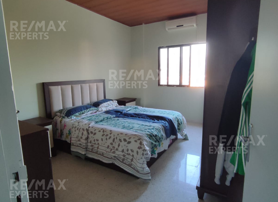 R9-896 Apartment For Sale in Nakhle-Koura — الصورة 5 من 11