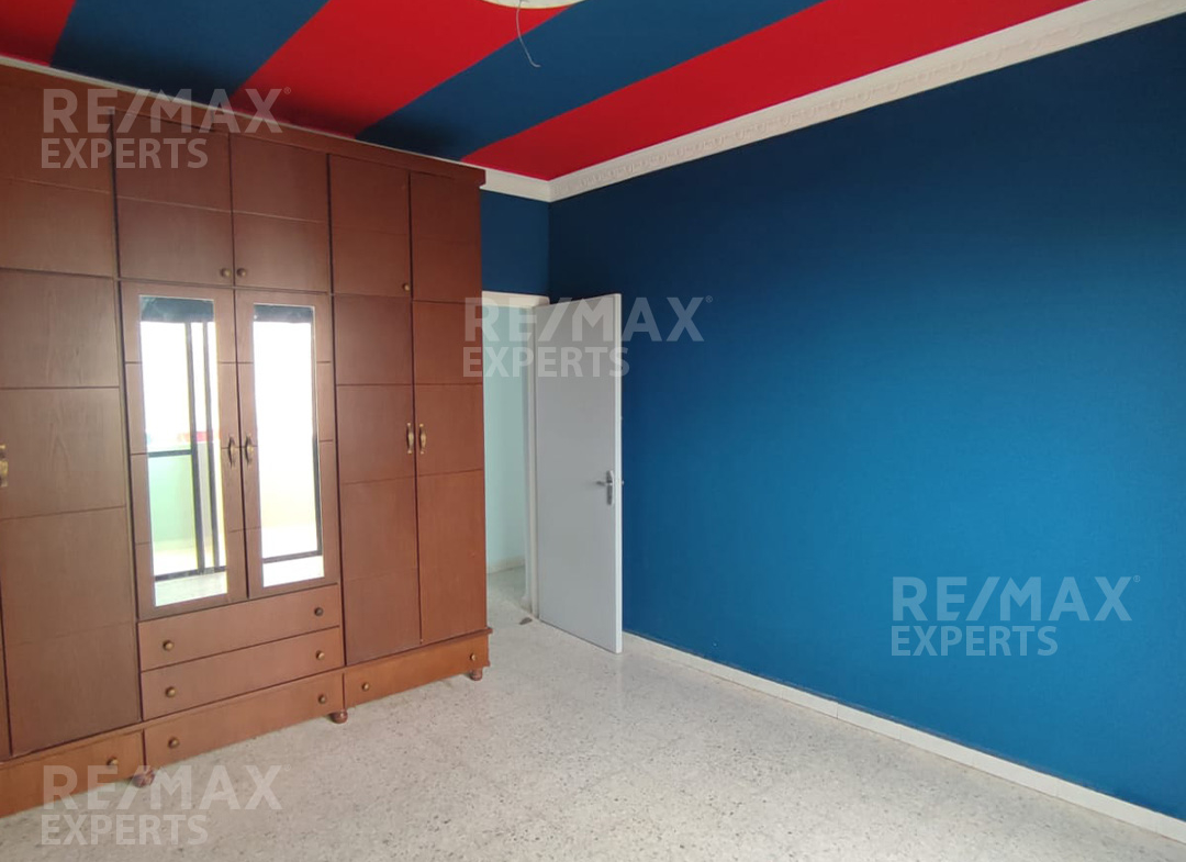 R9-896 Apartment For Sale in Nakhle-Koura — الصورة 6 من 11