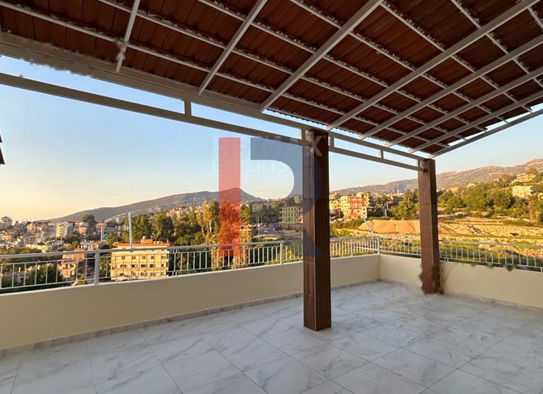 R9-948 Apartment For Sale in Syr - Al Danniyah — Photo 2 of 6
