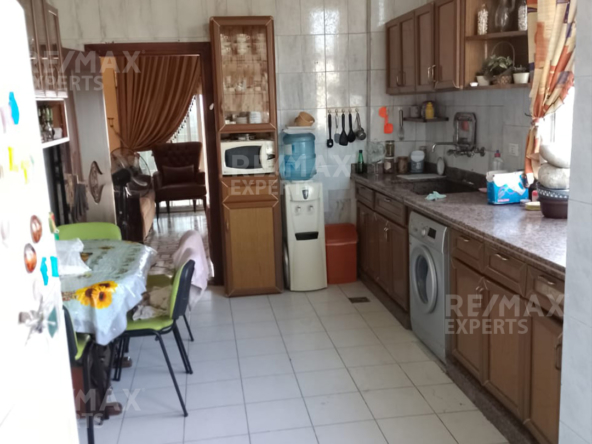 R9-970 Apartment For Sale in Mina - Tripoli — الصورة 2 من 11