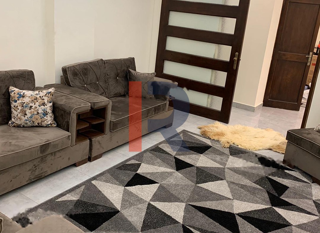 R9-971 Apartment For Sale in Mina - Tripoli — الصورة 2 من 8