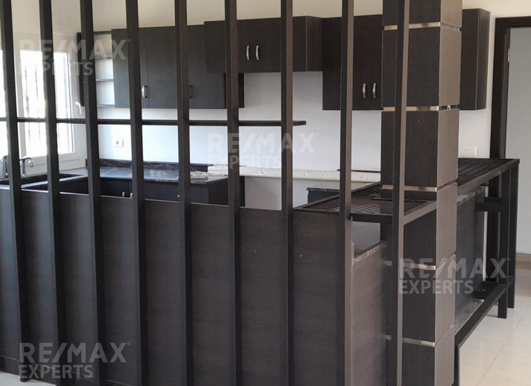 R9-976 Villa for Sale in Bechmezzine Koura – 360 m² on 4,100 m² Land — Photo 6 of 9