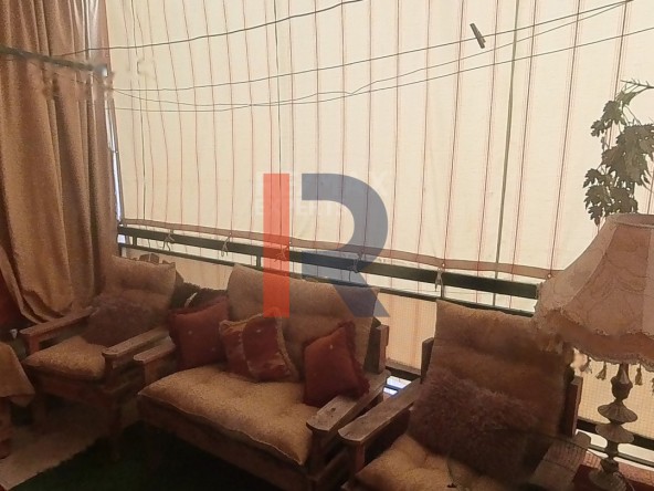 Photo 1 of 6
