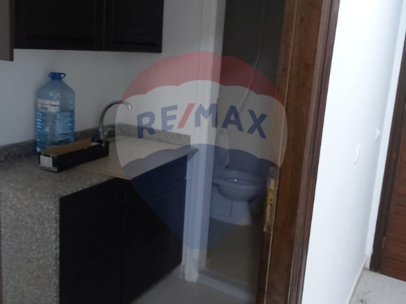 R9-994 Office For Rent in Amioun - Koura — Photo 2 of 6
