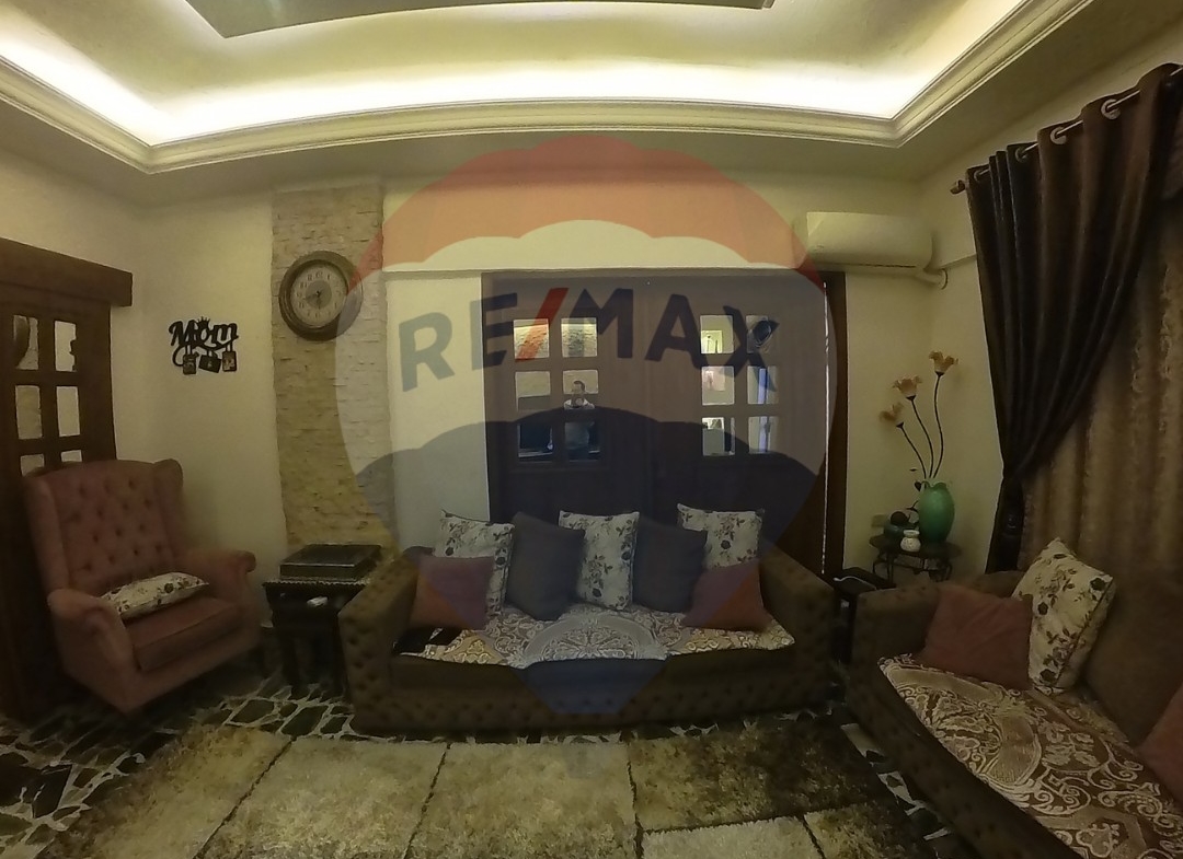 R9-989شقة للبيع في أبو سمرا طرابلس – 175 متر مربع — الصورة 2 من 7