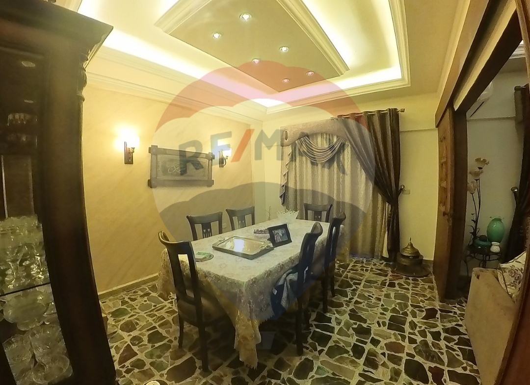 R9-989شقة للبيع في أبو سمرا طرابلس – 175 متر مربع — الصورة 3 من 7