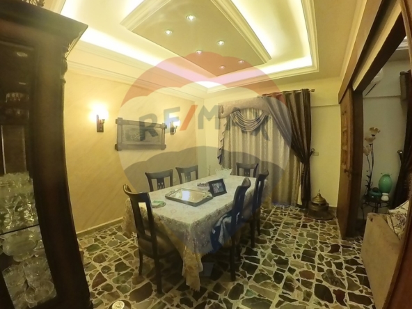 R9-989شقة للبيع في أبو سمرا طرابلس – 175 متر مربع — الصورة 3 من 7
