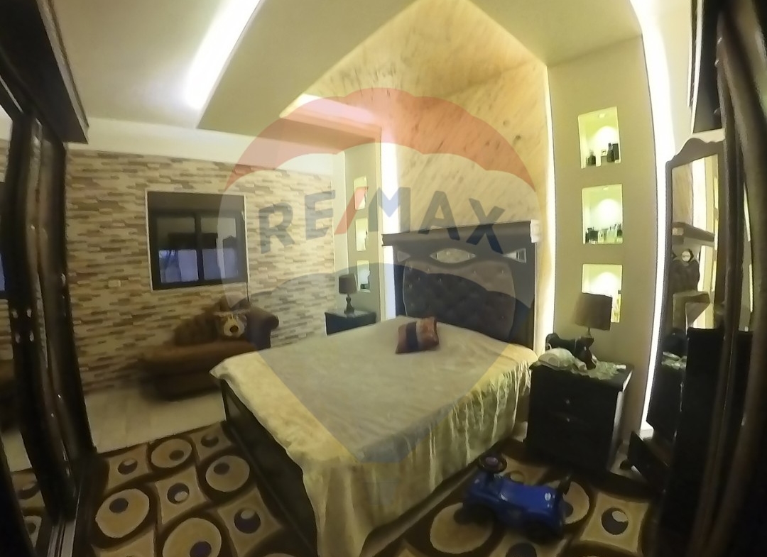 R9-989شقة للبيع في أبو سمرا طرابلس – 175 متر مربع — الصورة 6 من 7
