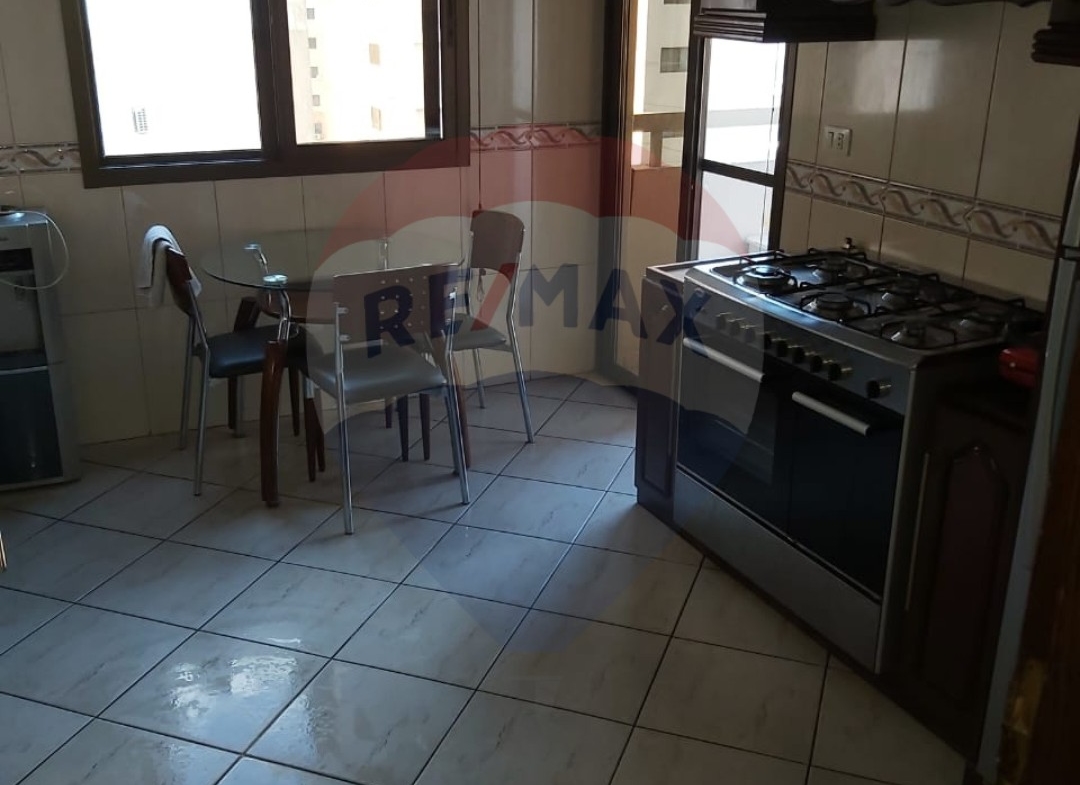R9-991 Apartment For Sale in Boulevard - Tripoli — الصورة 2 من 4
