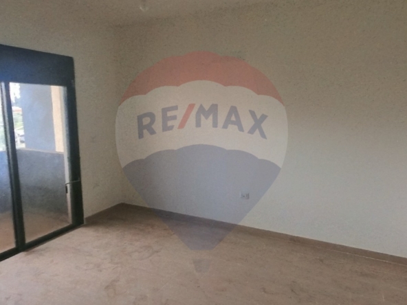 R9-1018 Apartment For Sale in Abou Samra - Tripoli — Photo 2 of 6