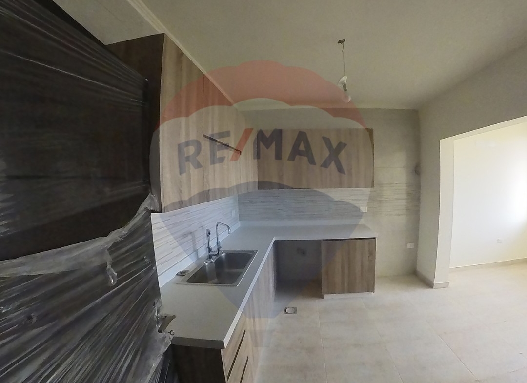 R9-1018 Apartment For Sale in Abou Samra - Tripoli — Photo 5 of 6